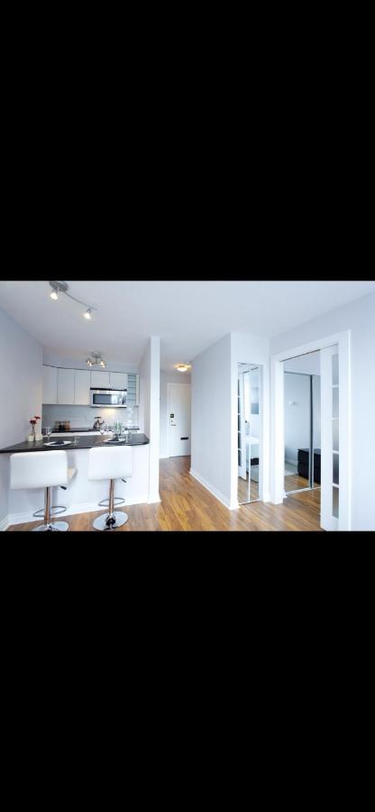 Cozy Vancouver Condo Exterior foto